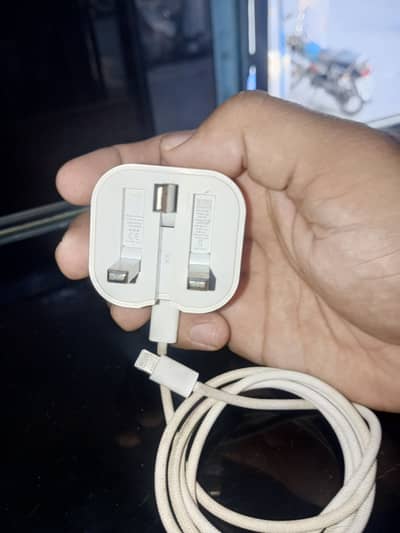 Original Apple 20W USB-C Fast Charger + Lightning Cable | 3 Pin