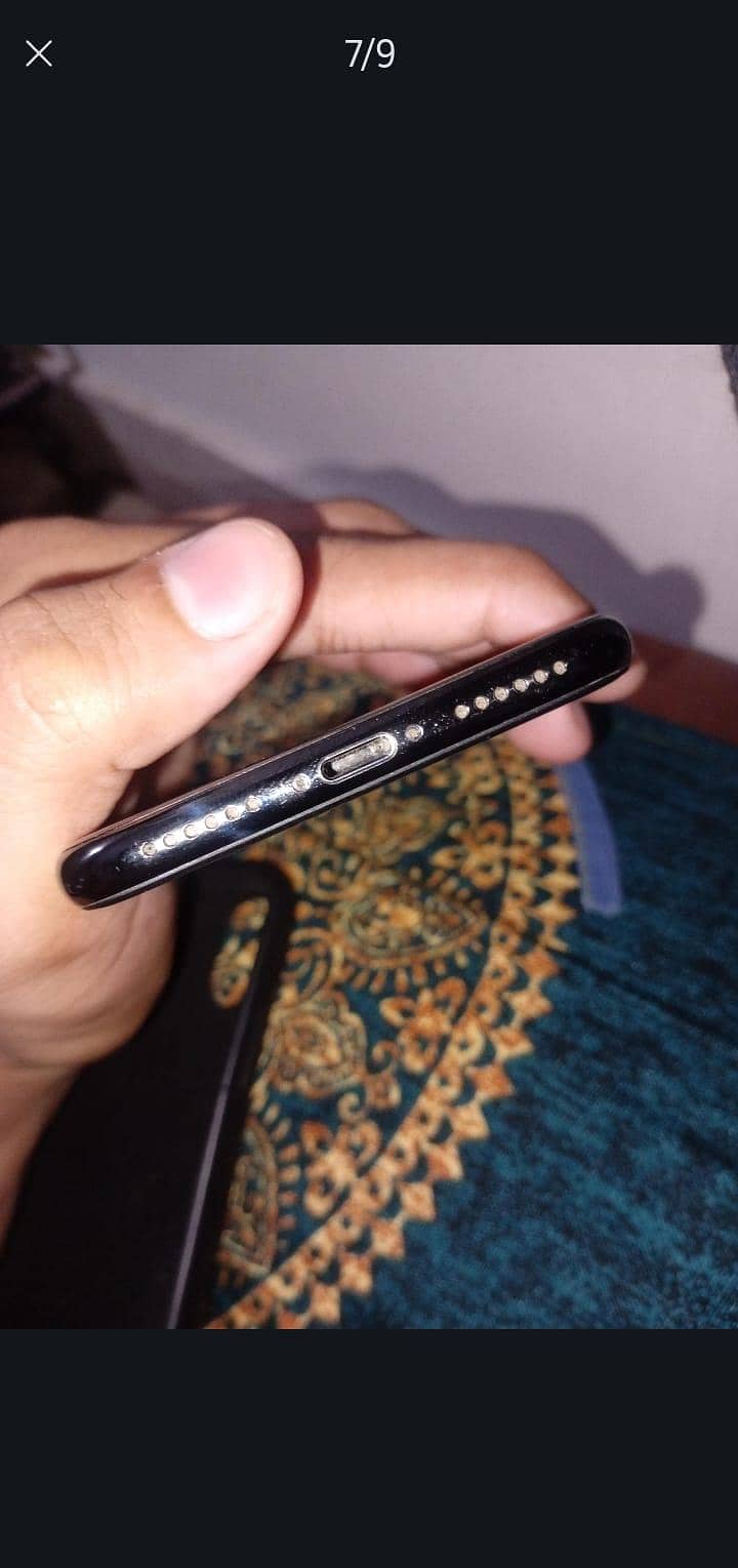 Apple iPhone X 3