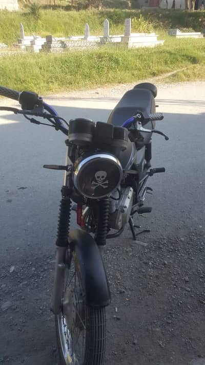 Suzuki gs 150