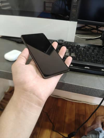 Google Pixel 7 water pack 10by10 condition
