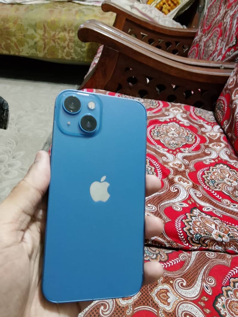 Apple iPhone 13 3
