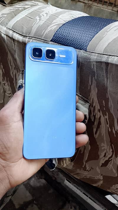 smart 10 plus only mobile hai official pproved 4 128 uder the warranty