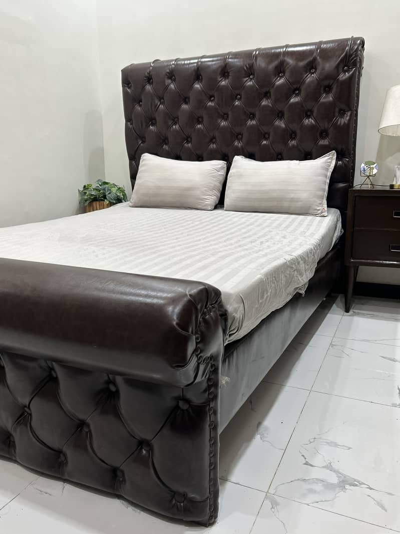 Double bed 0