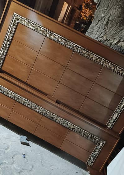 brand new condition elegant design bed available