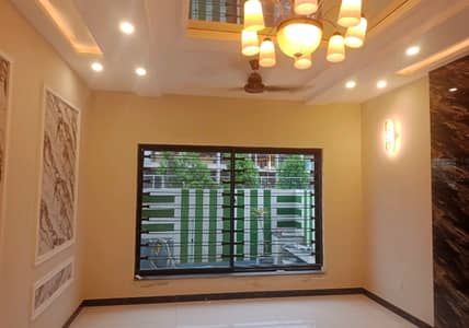 Buy your ideal 5 Marla House in a prime location of Lahore