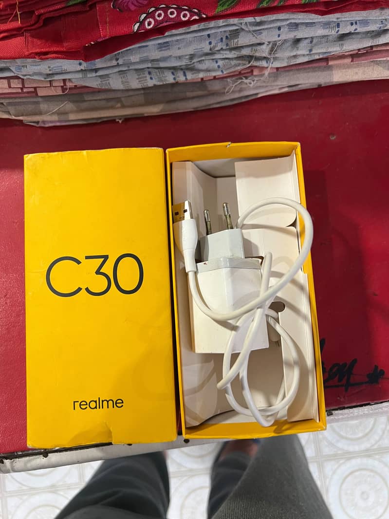 Realme C30 9