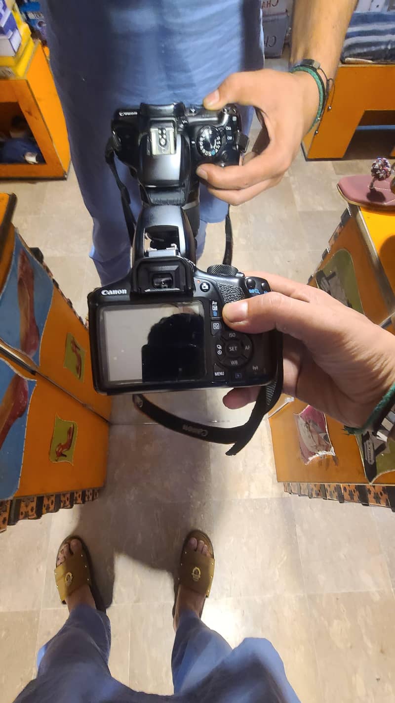 Canon EOS 1300D 1