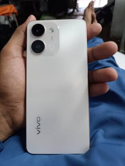 Vivo Y11d 6-128 4 Months Used New