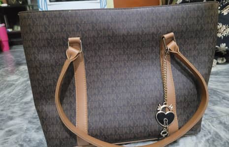 hand bag
