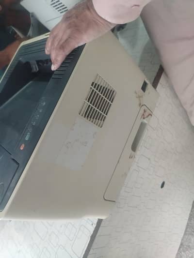 HP LASERJET P2015