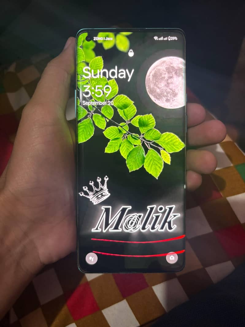 One Plus 8 Pro 0