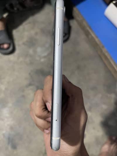 Apple iPhone XR 64 GB health 80 03020491732