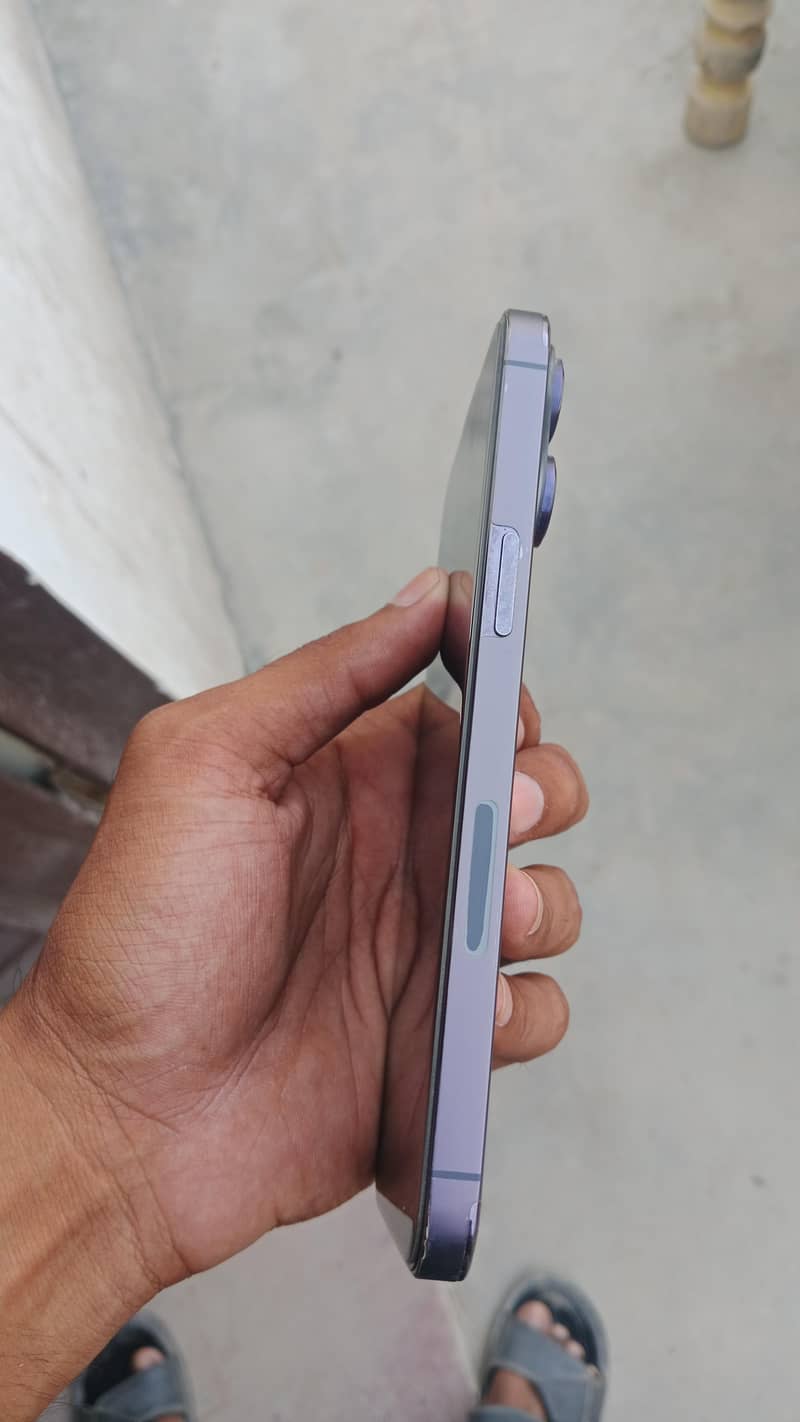 Apple iPhone 14 Pro Max 4