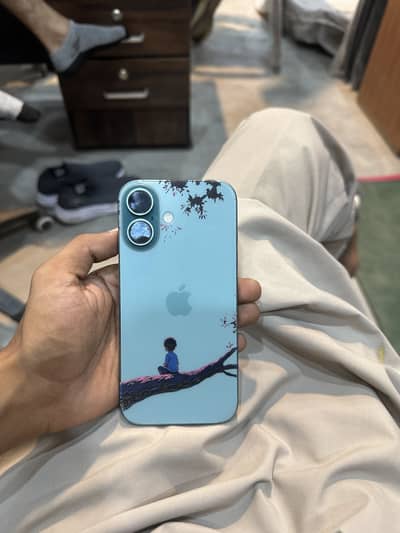 Apple iPhone 16
