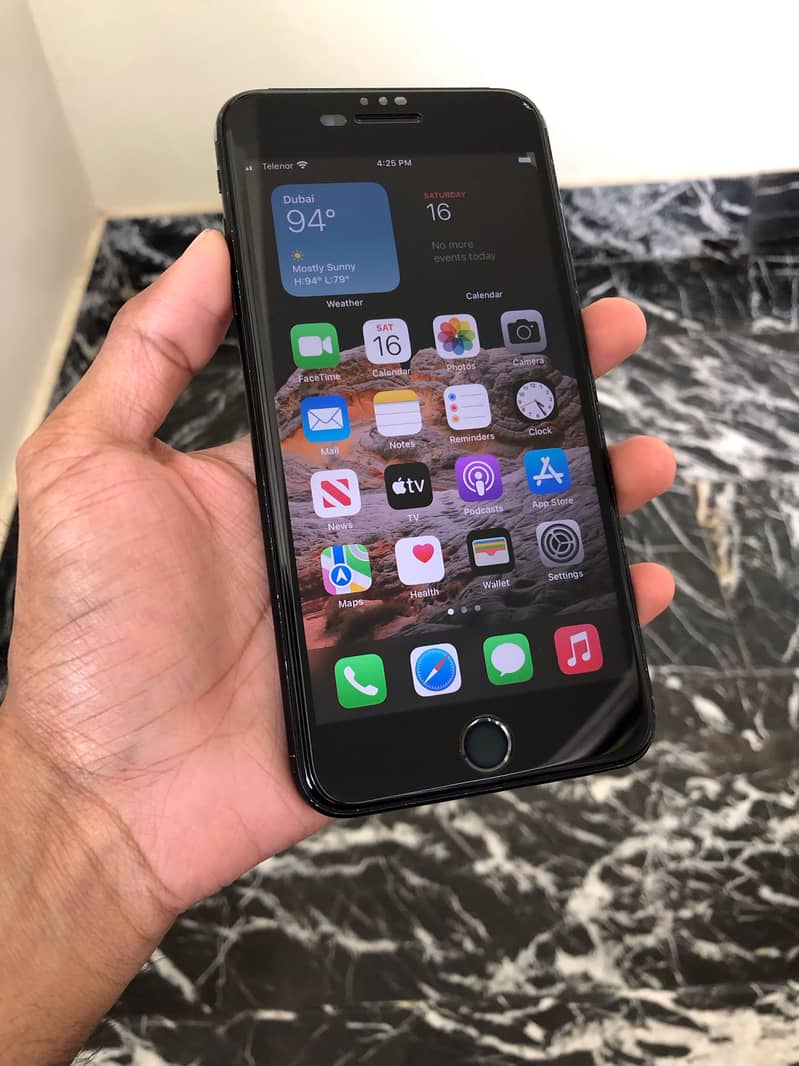 Apple iPhone 7 Plus 1