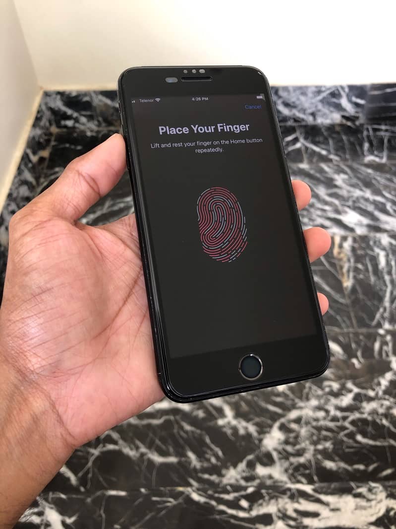 Apple iPhone 7 Plus 3