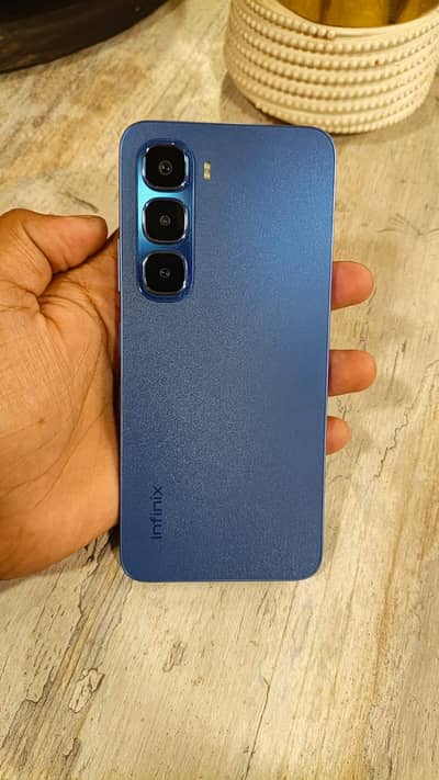 Infinix Hot 60i