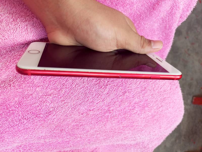 Apple iPhone 7 Plus 1