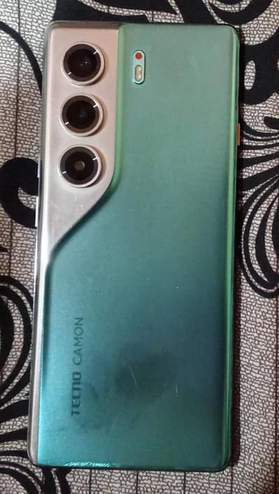 Tecno CAMON 40 Pro