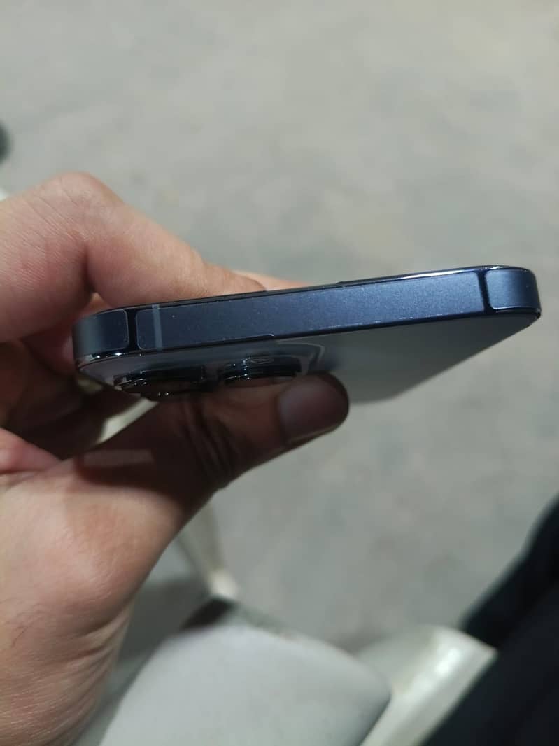 Apple iPhone 13 Pro Max 1