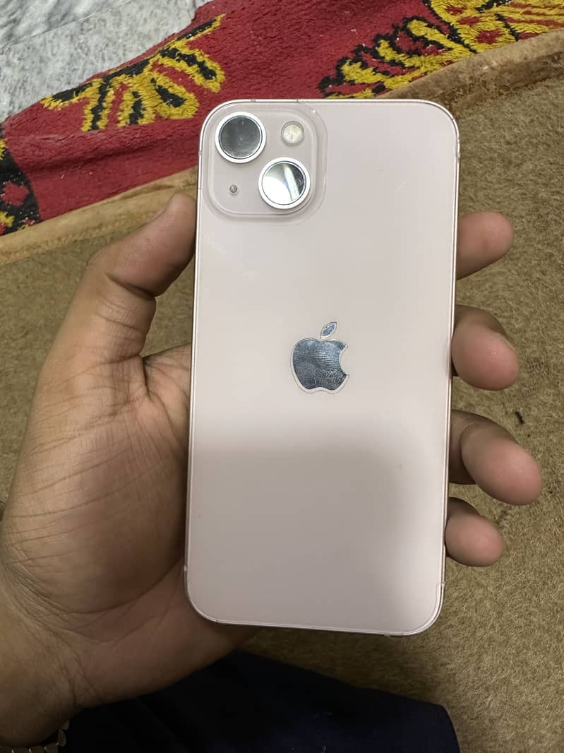 Apple iPhone 13 1