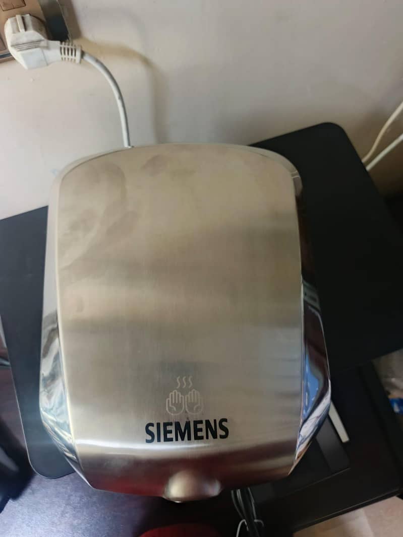 Siemens Automatic Hand Dryer 1