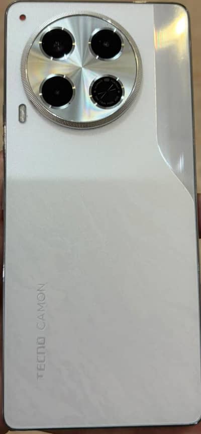 Tecno CAMON 30