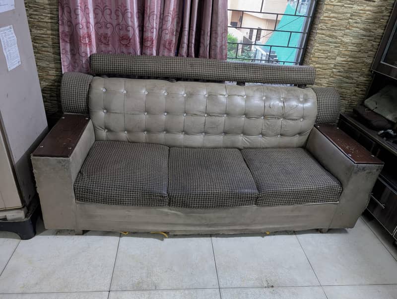 3,2,1 Sofa 0