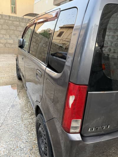 Nissan Otti 2006