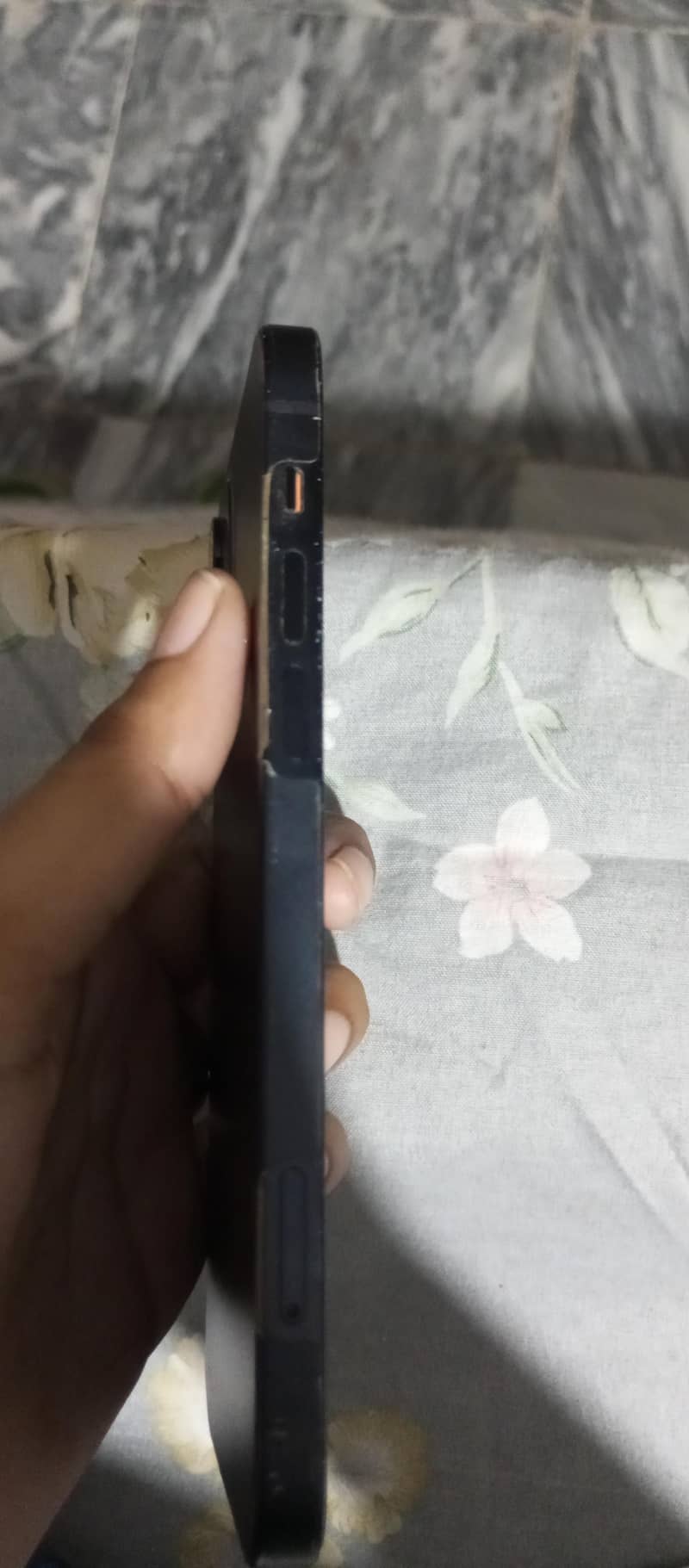 Apple iPhone 12 2