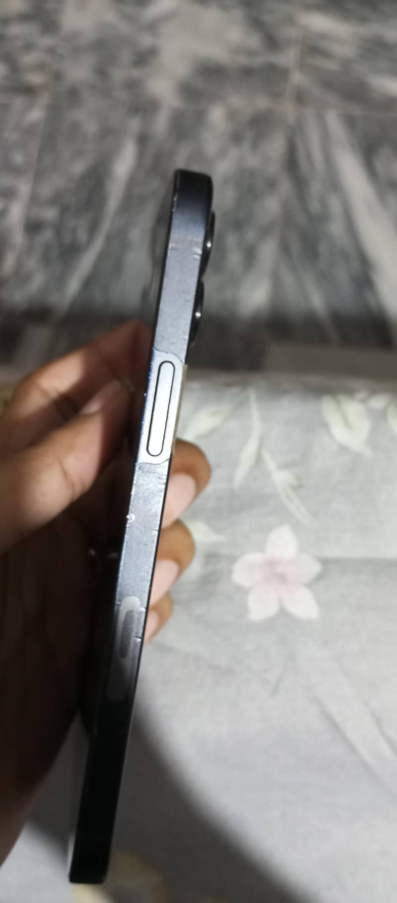 Apple iPhone 12 3