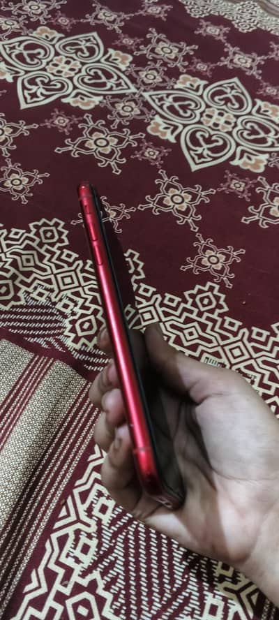 Apple iPhone XR