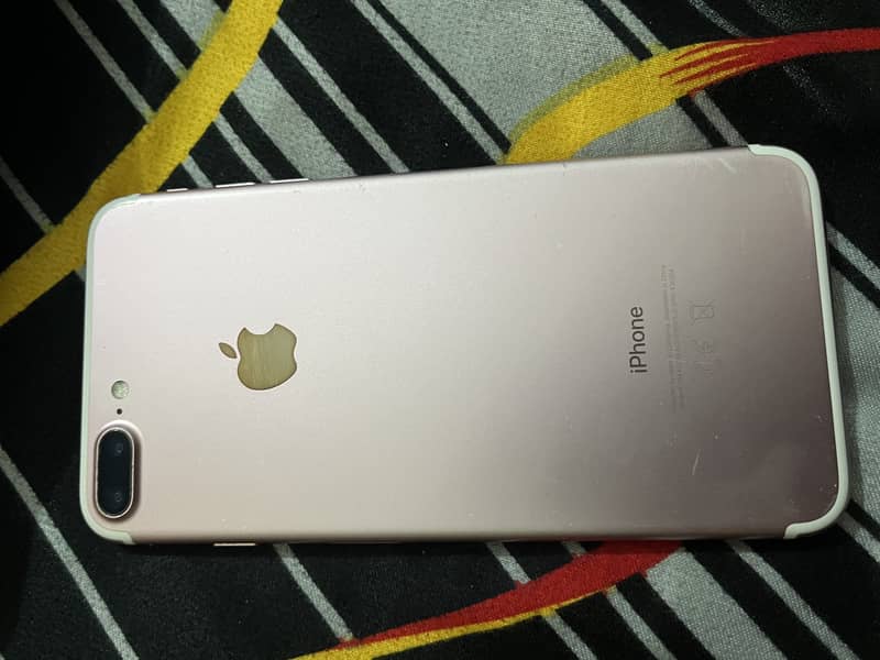 Apple iPhone 7 Plus 0