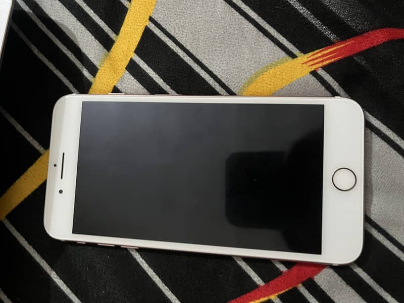 Apple iPhone 7 Plus 1