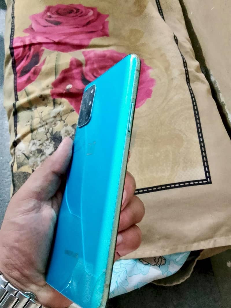 One Plus 8T 4