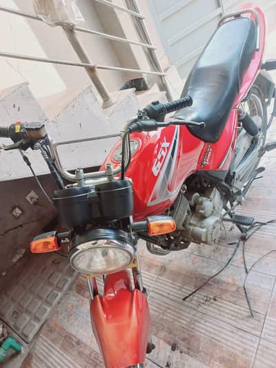 Ravi Piaggio 2011 Model