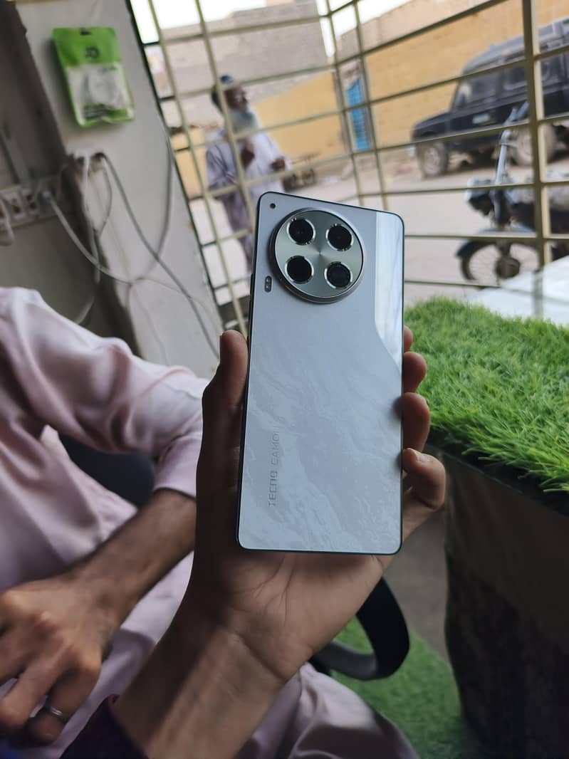 Tecno CAMON 30 6