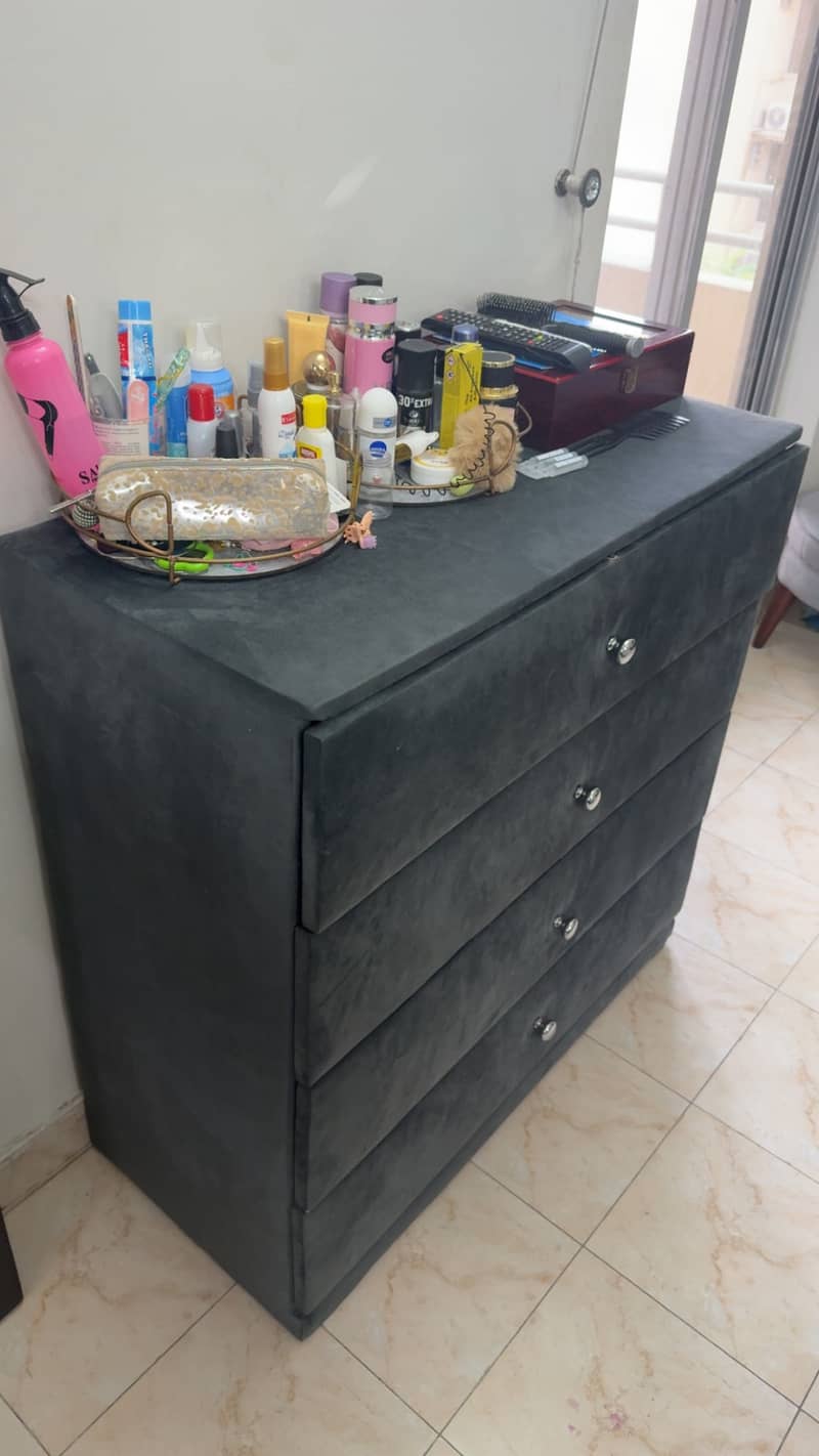 Complete bedroom set 1