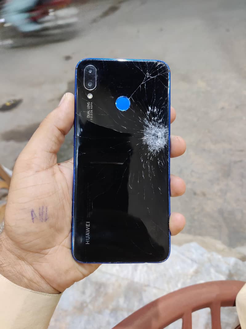 Huawei Nova 3i 2