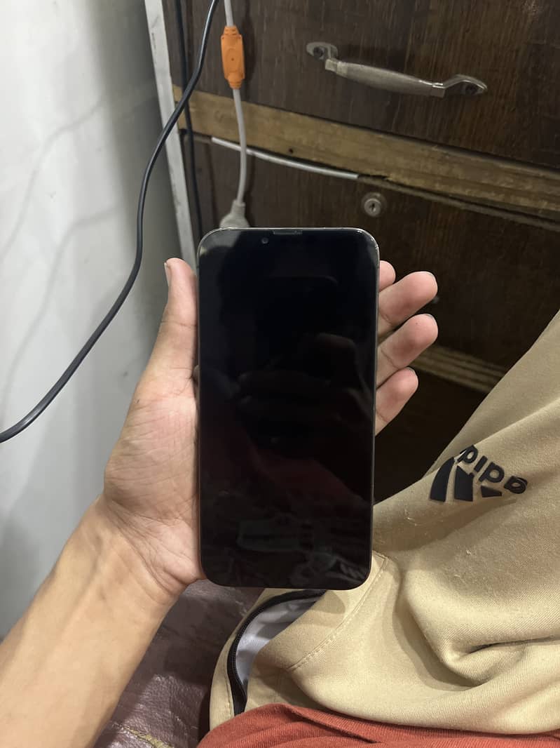 Apple iPhone 13 Pro Max 4