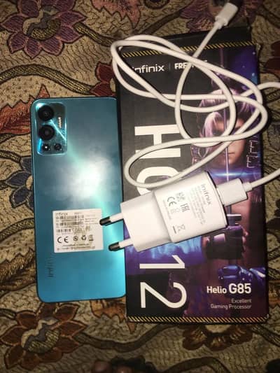 Infinix Hot 12