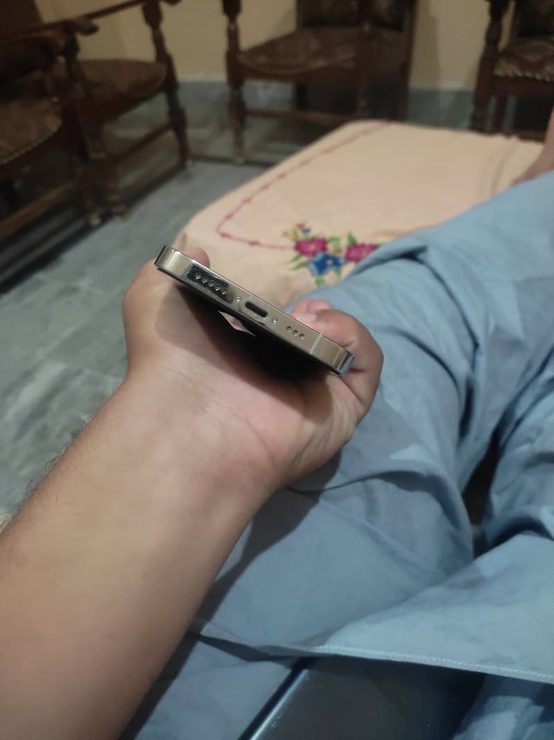 Apple iPhone 12 Pro 6