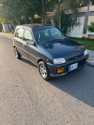 Daihatsu Cuore 2004