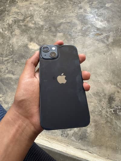 Apple iPhone 13