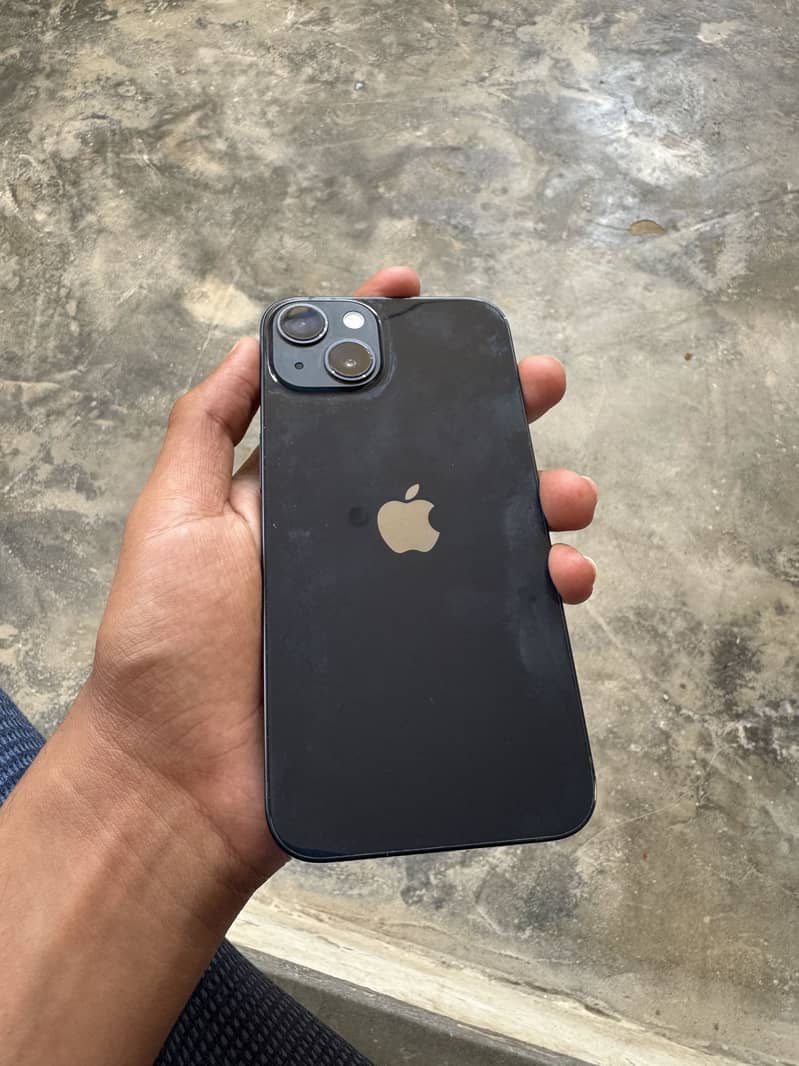 Apple iPhone 13 0