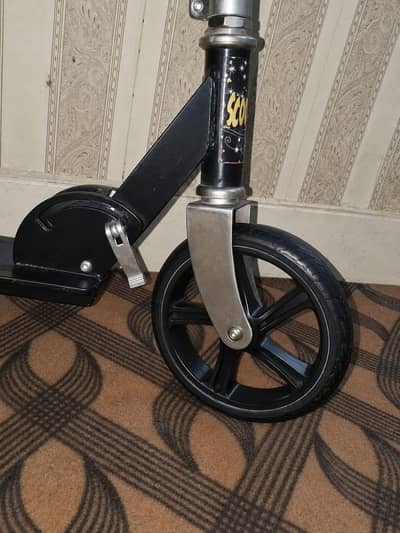 Pro Freestyle Scooter – Durable Build, Ready for Action