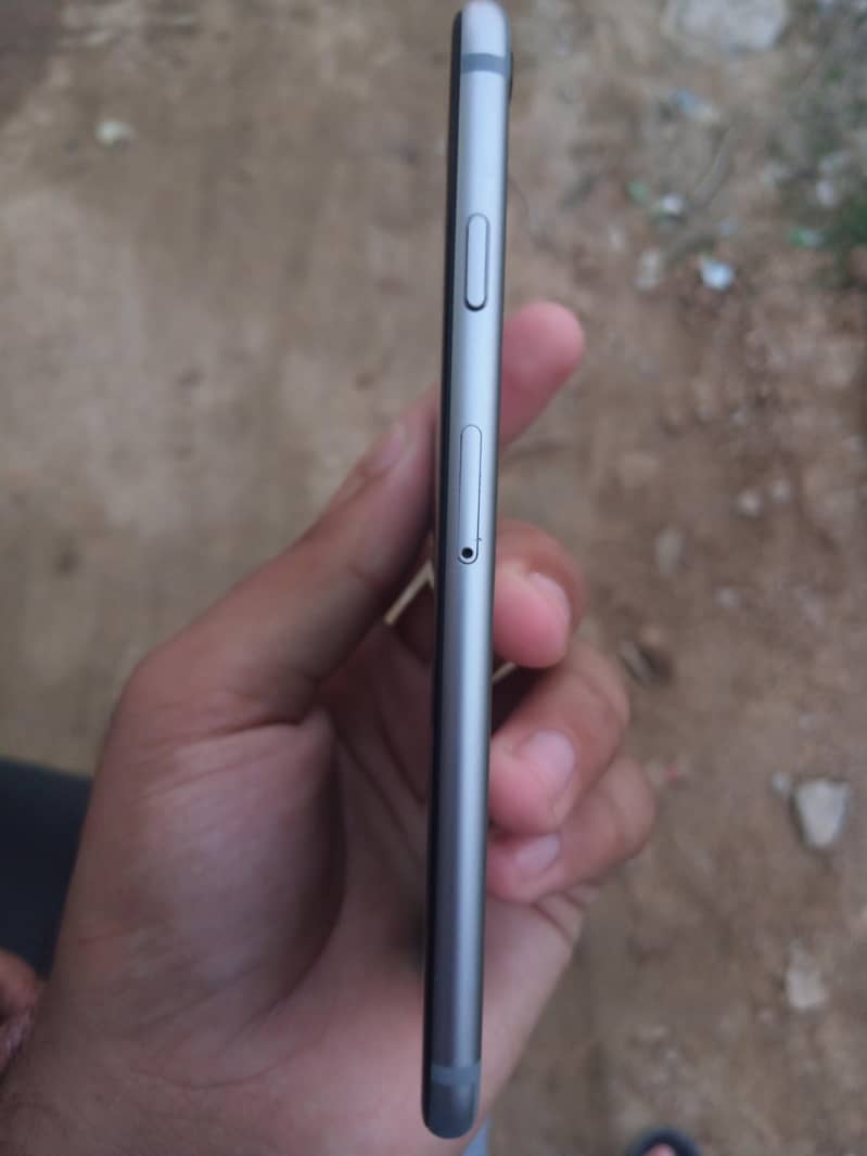 Apple iPhone 6 2