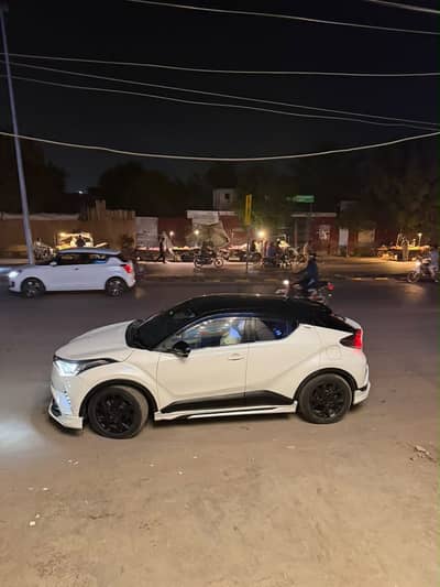 Toyota C-HR 2017 G LED NERO
