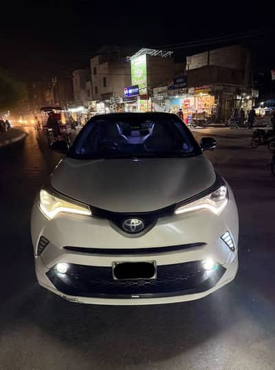 Toyota C-HR 2017 G LED NERO