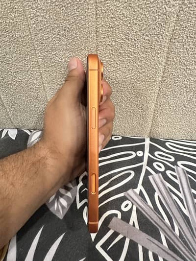 Apple iPhone 17 Pro Max orrangw